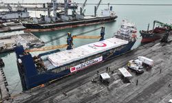 Kızılay'ın 20. 'İyilik Gemisi' Gazze'ye uğurlandı