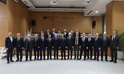 Bakan Kacır, İstanbul'daki organize sanayi bölgelerinin başkanlarıyla bir araya geldi: