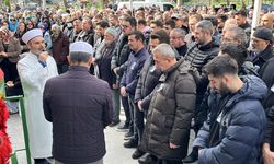 Bulgaristan'da trafik kazasında ölen üniversite öğrencisi memleketi Çanakkale'de defnedildi