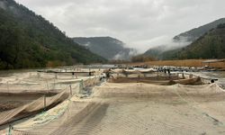 Dalaman Akköprü Barajı'ndan kontrollü su tahliyesi yapılıyor