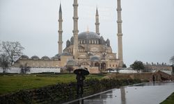 Edirne ve Kırklareli'nde sağanak etkili oluyor