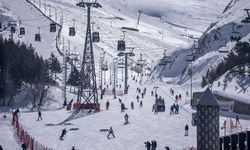 Palandöken'de tatilcilerin ramazanda kayak keyfi
