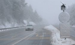 Bolu Dağı'nda kar yağıyor