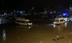 Çanakkale'de sağanak: Kepez Çayı taştı, Sarıçay'ın debisi yükseldi