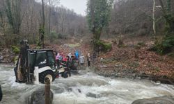 Yalova'da dere taştı! 19 kişi mahsur kaldı