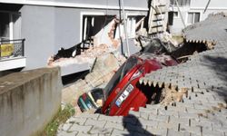 İzmir'de istinat duvarı çöktü