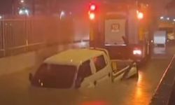 Alt geçitte facia! Mahsur kalan sürücü öldü