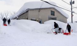 Japonya'da şiddetli kar! 30 kişi öldü