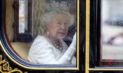 Kraliçe Elizabeth’den Epstein mağduruna sus payı!