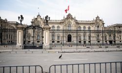 Peru'da geçici Devlet Başkanı görevden alındı