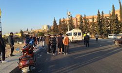 Şanlıurfa'da işçi minibüsü direğe çarptı!