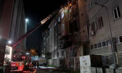 Bağcılar'da bir iş yerinde çıkan yangın söndürüldü