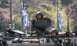 Yunan askerlerinden Gazze resti!