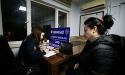 Bursa'da unutulan altın ve para dolu çanta sahibine teslim edildi