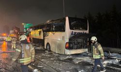 İstanbul'da seyir halindeki  otobüste çıkan yangın söndürüldü