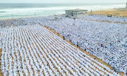 Senegal'de Ramazan Bayramı namazı 'beyazlar içinde' kılındı