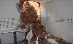 Şırnak Cizre'de heyelan nedeniyle bir ev zarar gördü