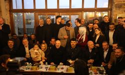 TBMM Sanayi Komisyonu Başkanı Varank, Bursa'da vatandaşlarla sahur yaptı