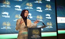 Bakan Göktaş, “Güçlü Türkiye’nin Güçlü Kadınları Zirvesi”nde konuştu