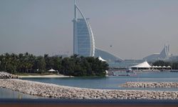 Dubai'de İHA parçalarının düşmesi sonucu 2 kişi yaralandı