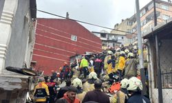 İstanbul Fatih'te 2 bina çöktü