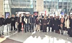 Üniversiteyi kazanan Filistinli öğrenciler Türkiye'de