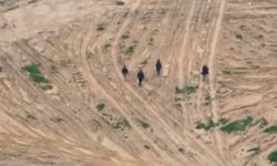 Katil İsrail evlerine ulaşmaya çalışan dört genci katletti