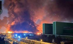 İran'da uluslararası havalimanı vuruldu