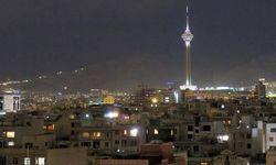 Tahran'a zehirli yağmur yağıyor