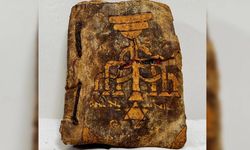 Tarihi Tevrat'ı satmaya çalışırken yakalandı