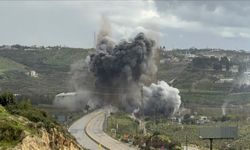 İşgalci İsrail Lübnan'da yine köprüleri vurdu!