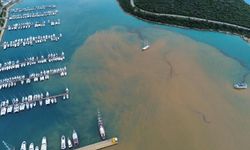 Antalya'da denizin rengi değişti