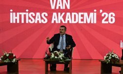 Bakan Tekin 'İhtisas Akademi'26' programında konuştu