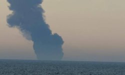 İran, Umman Denizi'nde bir konteyner gemisini hedef aldı