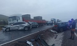 Aksaray’da zincirleme kaza: Yolcu otobüsü 10 araca çarptı