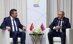 Cumhurbaşkanı Yardımcısı Yılmaz, Ermenistan Başbakanı ile görüştü