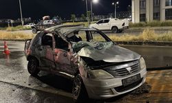Diyarbakır'da otobüs ve otomobilin çarpıştığı kazada, 2 kişi öldü, 5 kişi yaralandı