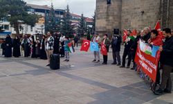 Erzurum'da sağlıkçılar Gazze için sessiz yürüyüşlerini 129. haftada sürdürdü