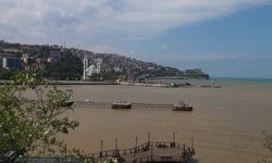 Zonguldak'ta denizin rengi kahverengiye döndü