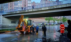 Gaziantep son yılların en şiddetli ve yoğun doğal afetlerinden birini yaşadı