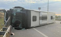 İstanbul-İzmir Otoyolu'nda yolcu otobüsü devrildi