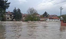 Samsun'da sağanak sele dönüştü!