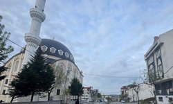 İstanbul'da şiddetli fırtına! 2 bina tahliye edildi