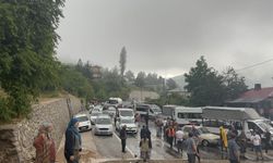 Feke-Kozan kara yolu ekiplerce açıldı