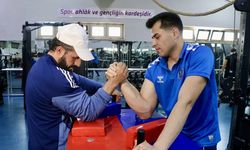 Avrupa şampiyonu milli bilek güreşçinin 'dünya kürsüsü' hedefi