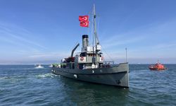 TBMM Başkanı Kurtulmuş, Çanakkale'de Nusret Mayın Gemisi'yle boğazı geçti