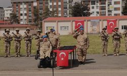 Engelli babanın askerlik hayali Jandarma’nın unutulmaz sürpriziyle gerçeğe dönüştü