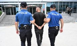 Kırmızı bültenle aranan firari Mersin'de yakalandı