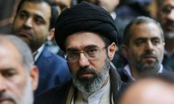 Hamaney: Düşman hibrit savaşa yöneldi