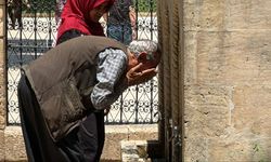 Şanlıurfa'da sıcak hava bunaltıyor